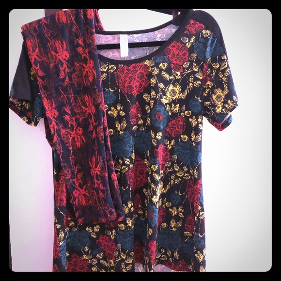 LuLaRoe Tops - ♦️SALE!!♦️Classic T XS OS Leggings Bundle LulaRoe